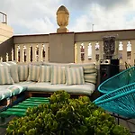 Incredible 2Br Penthouse With Urban Rooftop Garden